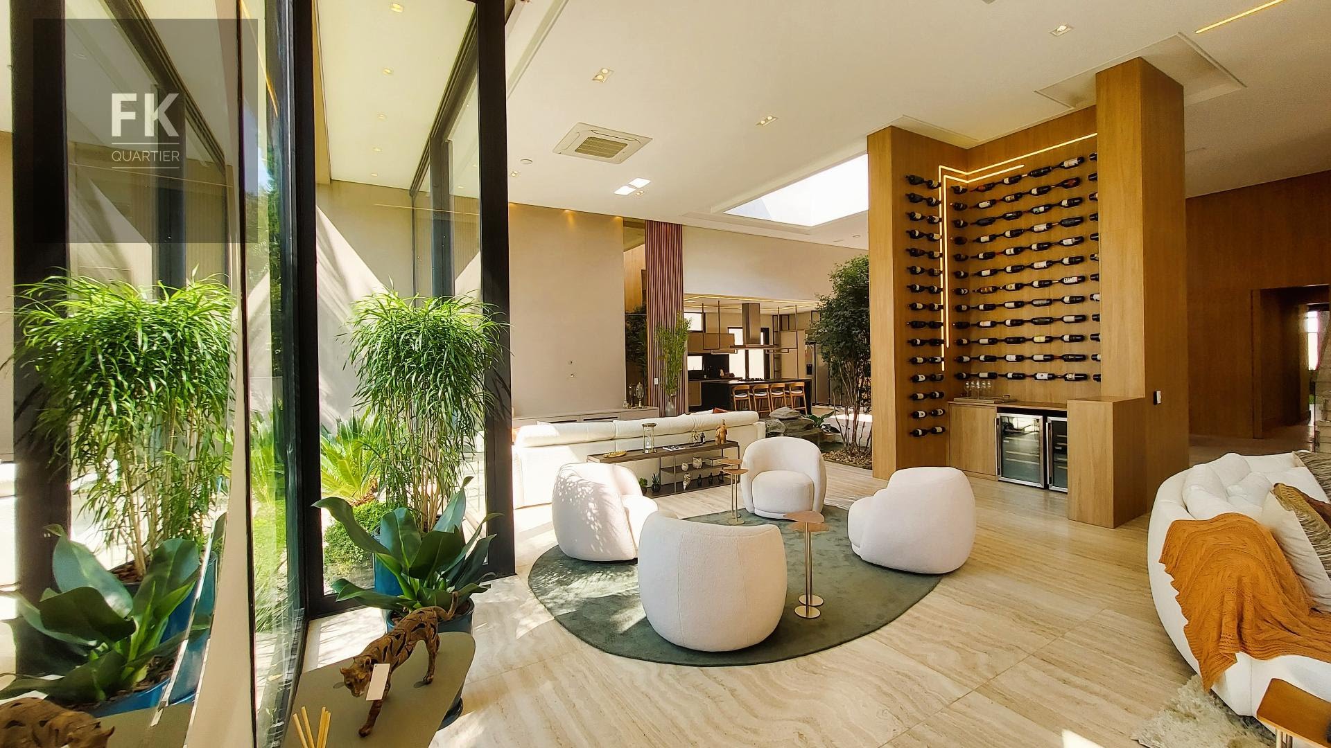 Casa à venda com 5 quartos, 5 suítes, 6 vagas e 1050m² no Alphaville Residencial Dois, Barueri (SP) — foto 8 de 30
