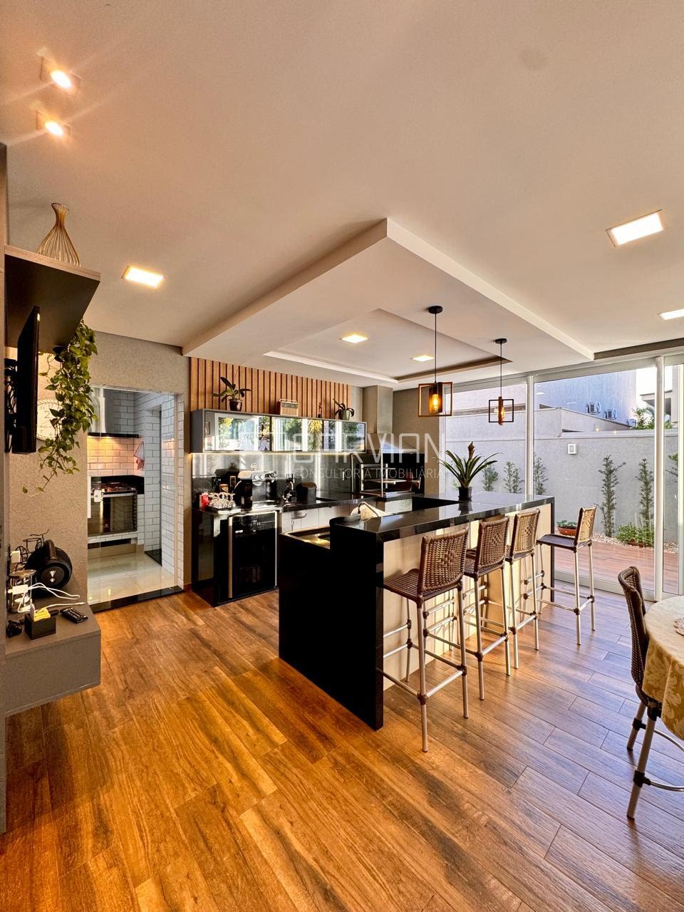 Casa à venda com 3 suítes e 300m² no Condomínio Quinta da Boa Vista, Ribeirão Preto (SP) — foto 11 de 30
