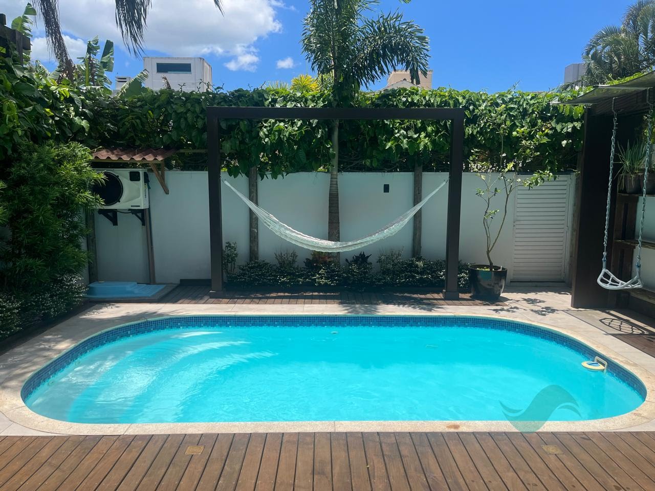 Casa à venda com 3 suítes, 1 vaga e 225m² no Jurerê, Florianópolis (SC) — foto 8 de 22