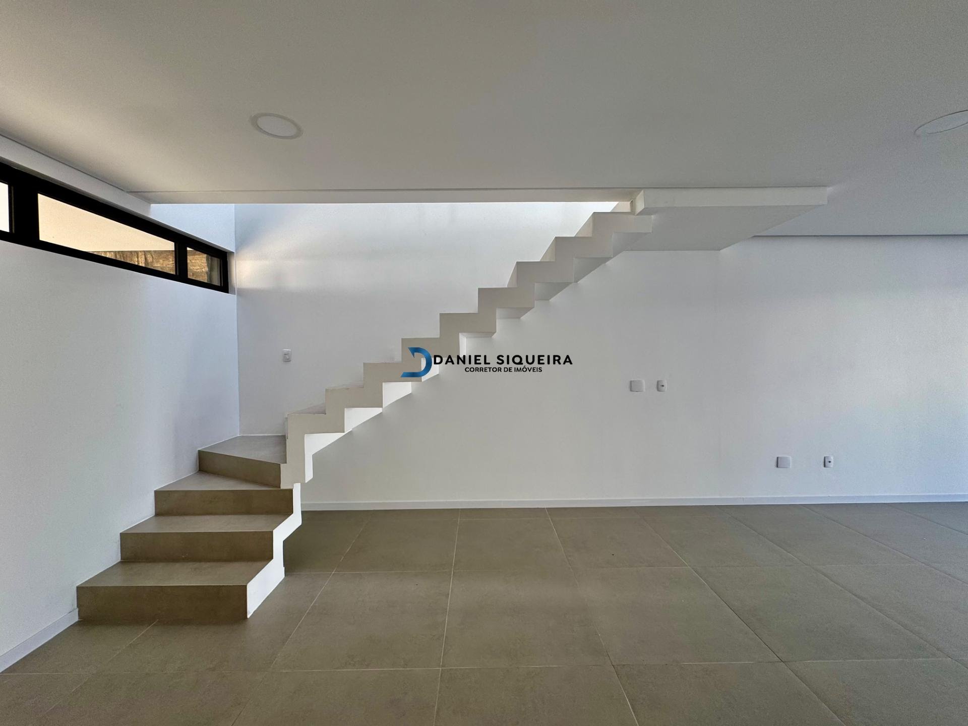Casa à venda com 3 quartos, 1 suíte, 4 vagas e 216m² no Bairro Deltaville, Biguaçu (SC) — foto 5 de 29