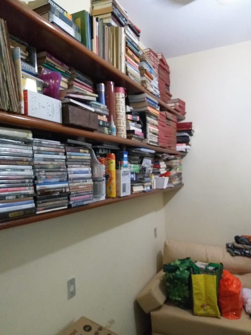 Casa à venda com 4 quartos, 2 suítes, 2 vagas e 250m² no Centro, Campos dos Goytacazes (RJ) — foto 25 de 30