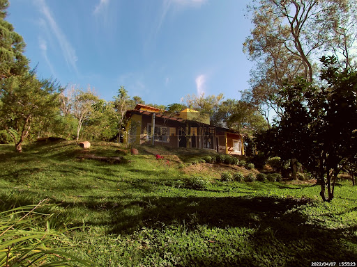 VENDE-SE MARAVILHOSA CHÁCARA ECOLÓGICA EM PIRANGUINHO MG 