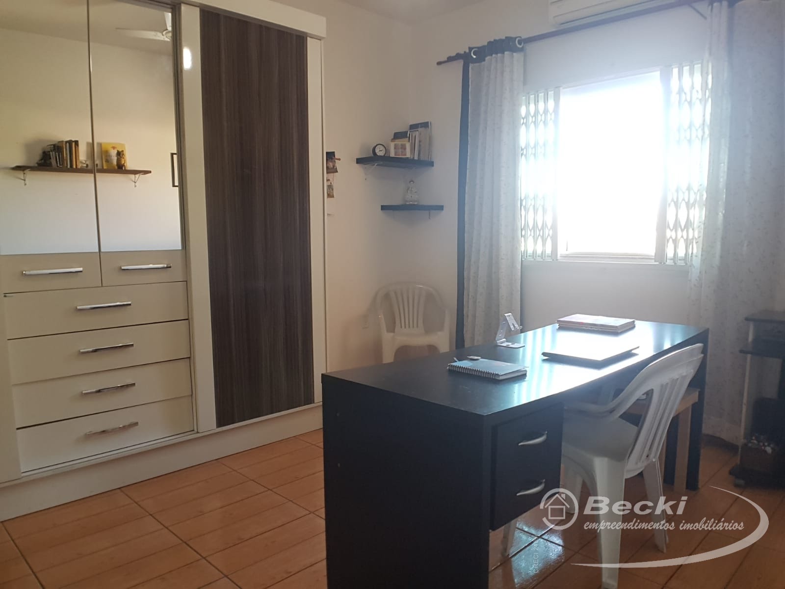 Casa à venda com 4 quartos, 1 suíte, 2 vagas e 126m² no Itaum, Joinville (SC) — foto 17 de 30