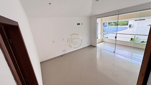 Casa 3 Dormitórios no Outeiro da Glória, Porto Seguro