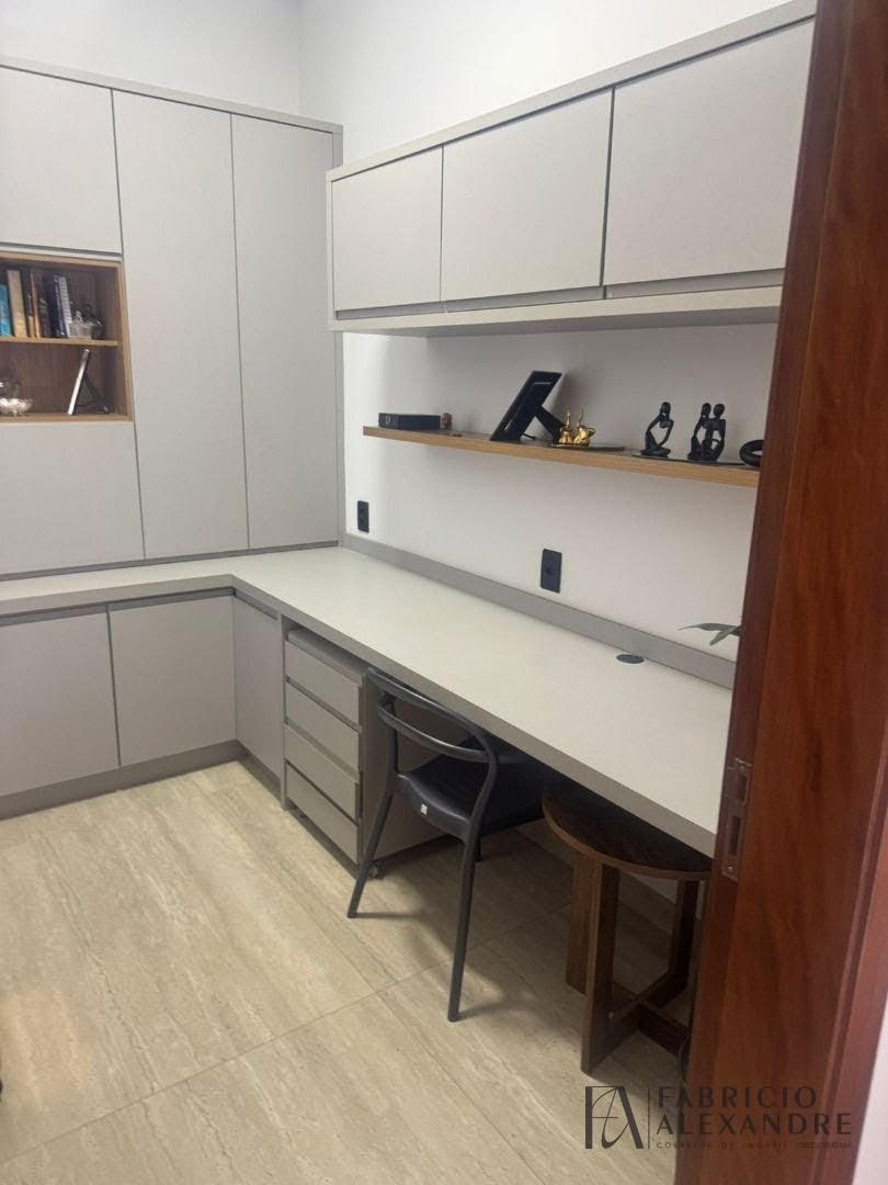 Casa à venda com 3 quartos, 3 suítes, 4 vagas e 270m² no Loteamento Recanto do Lago, São José do Rio Preto (SP) — foto 10 de 17
