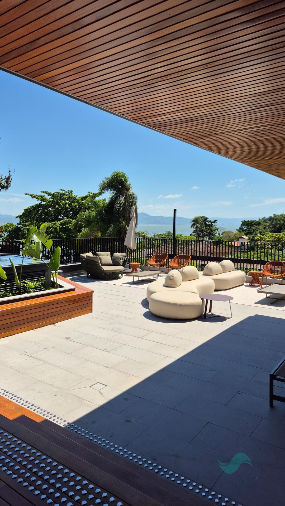 Casa à venda com 4 quartos, 4 suítes, 3 vagas e 231m² no Cacupé, Florianópolis (SC) — foto 12 de 15