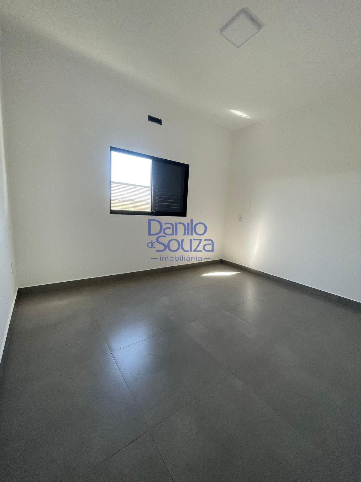 Casa à venda com 2 quartos, 1 suíte, 2 vagas e 107m² no Portal do Camburi, Araxá (MG) — foto 10 de 16
