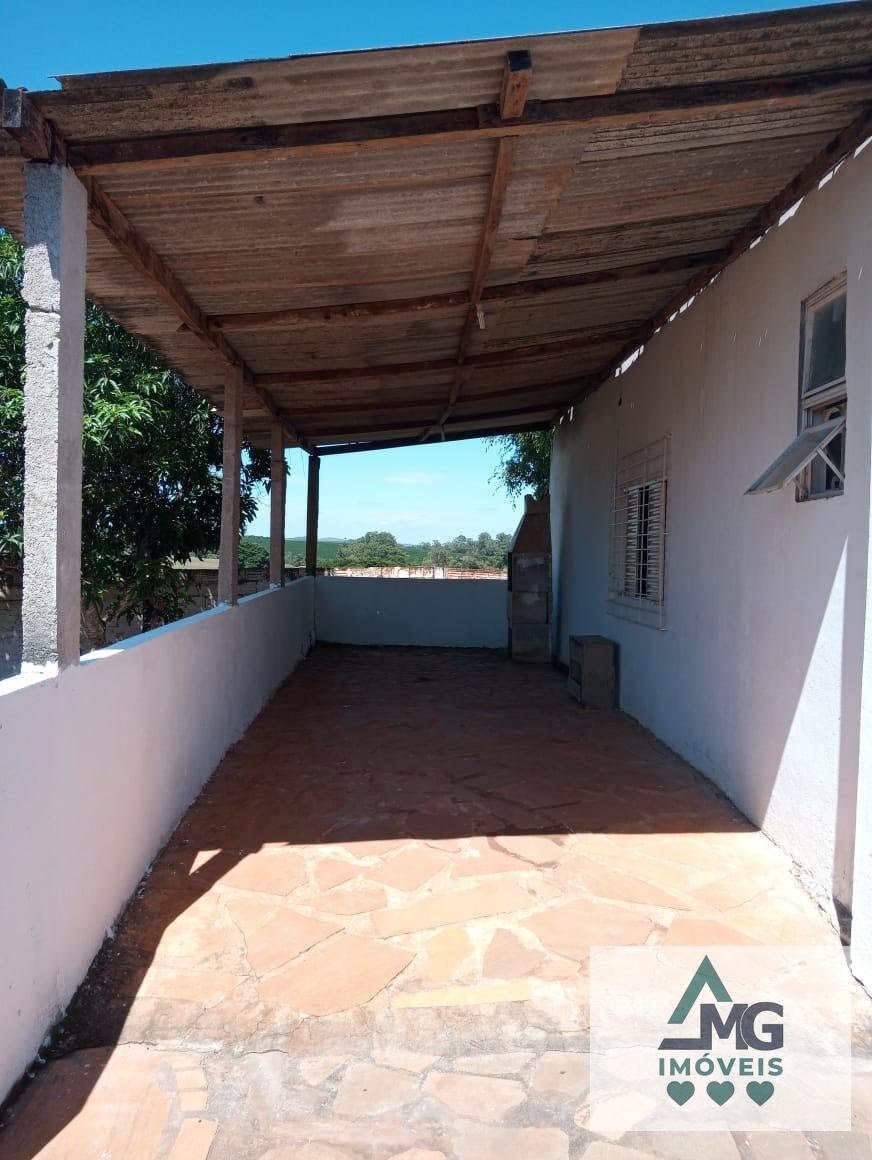 Casa à venda com 3 quartos, 2 banheiros, 4 vagas e 450m² no Jardim Europa I, Três Corações — foto principal