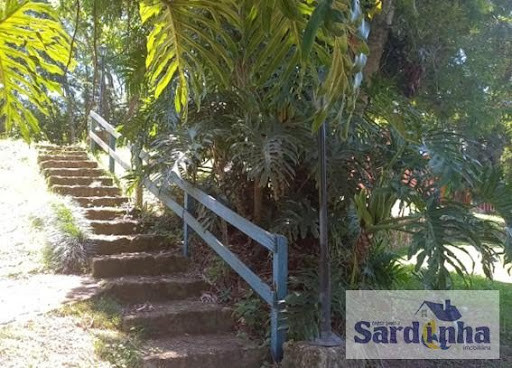 Sítio à Venda em Piedade: 14 Quartos, 1989m², R$2.600.000