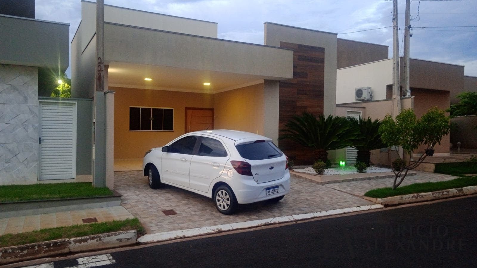 Casa à venda com 3 quartos, 1 suíte, 4 vagas e 145m² no Condomínio Residencial Amazonas, São José do Rio Preto (SP) — foto 2 de 26