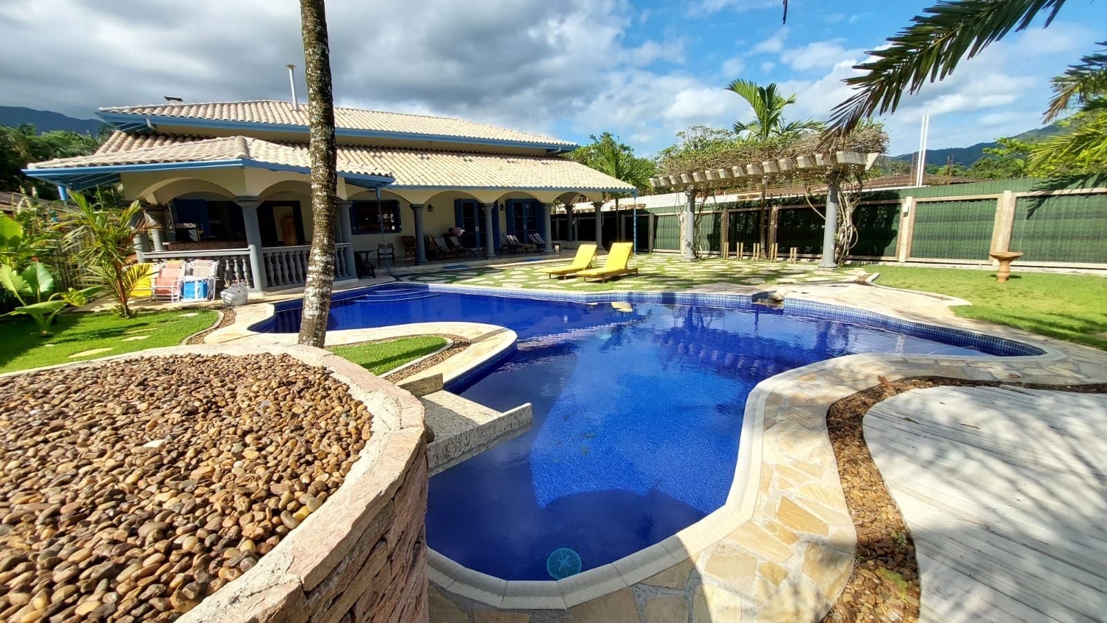 Casa à venda com 7 quartos, 11 banheiros, 8 vagas e 1047m² no Praia Dura, Ubatuba (SP) — foto 5 de 24