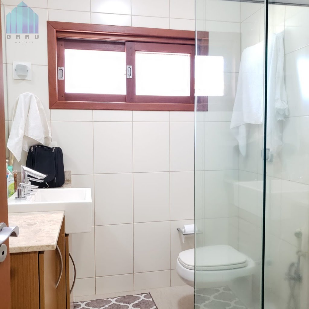 Casa de Condominio em Vila B - Foz do Iguaçu, PR