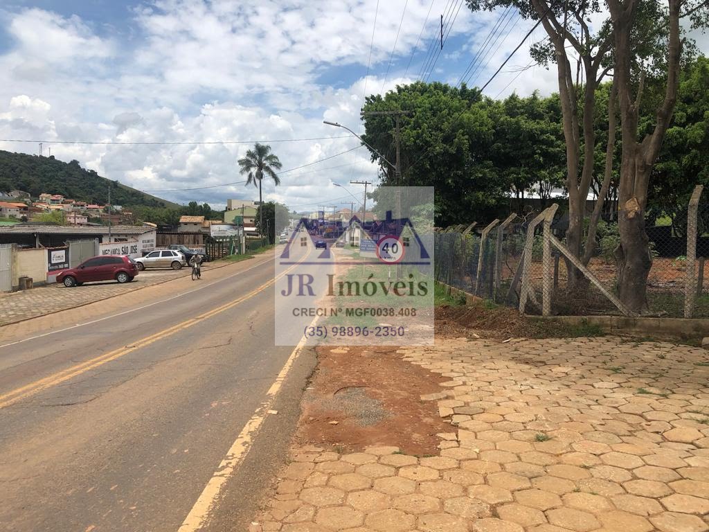 Terreno à venda com 329m² de terreno no Centro, Piranguinho (MG) — foto 4 de 11