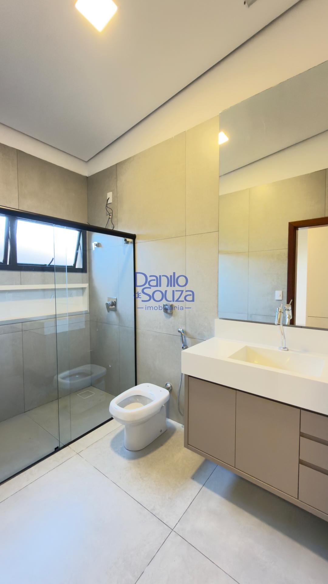 Casa à venda com 3 quartos, 1 suíte, 4 vagas e 360m² no Villagio Park, Araxá (MG) — foto 18 de 30