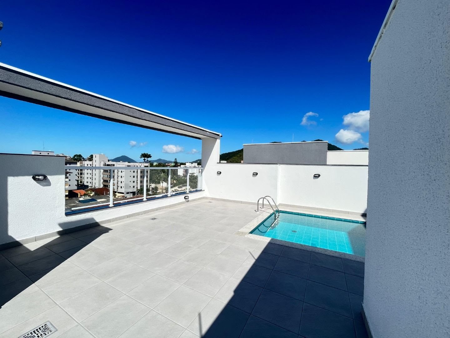 Apartamento para alugar com 2 quartos, 1 banheiro, 1 vaga e 68m² no Itaguá, Ubatuba (SP) — foto 8 de 15