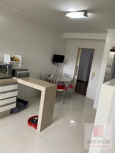 Venda de Apartamento 4 Dormitórios em Vila Suzana - SP