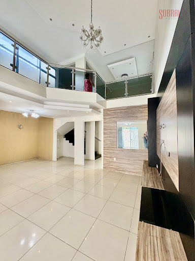Casa Duplex em Domingos Olímpio  -  Sobral