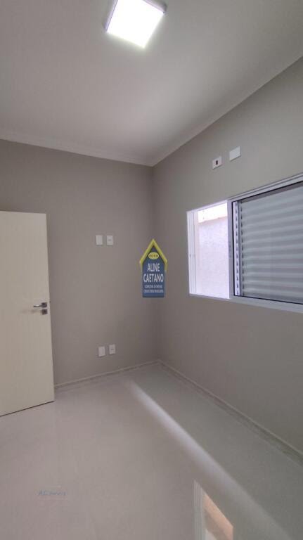 Casa à venda com 3 quartos, 1 suíte, 2 vagas e 110m² no Tupi, Praia Grande (SP) — foto 10 de 30