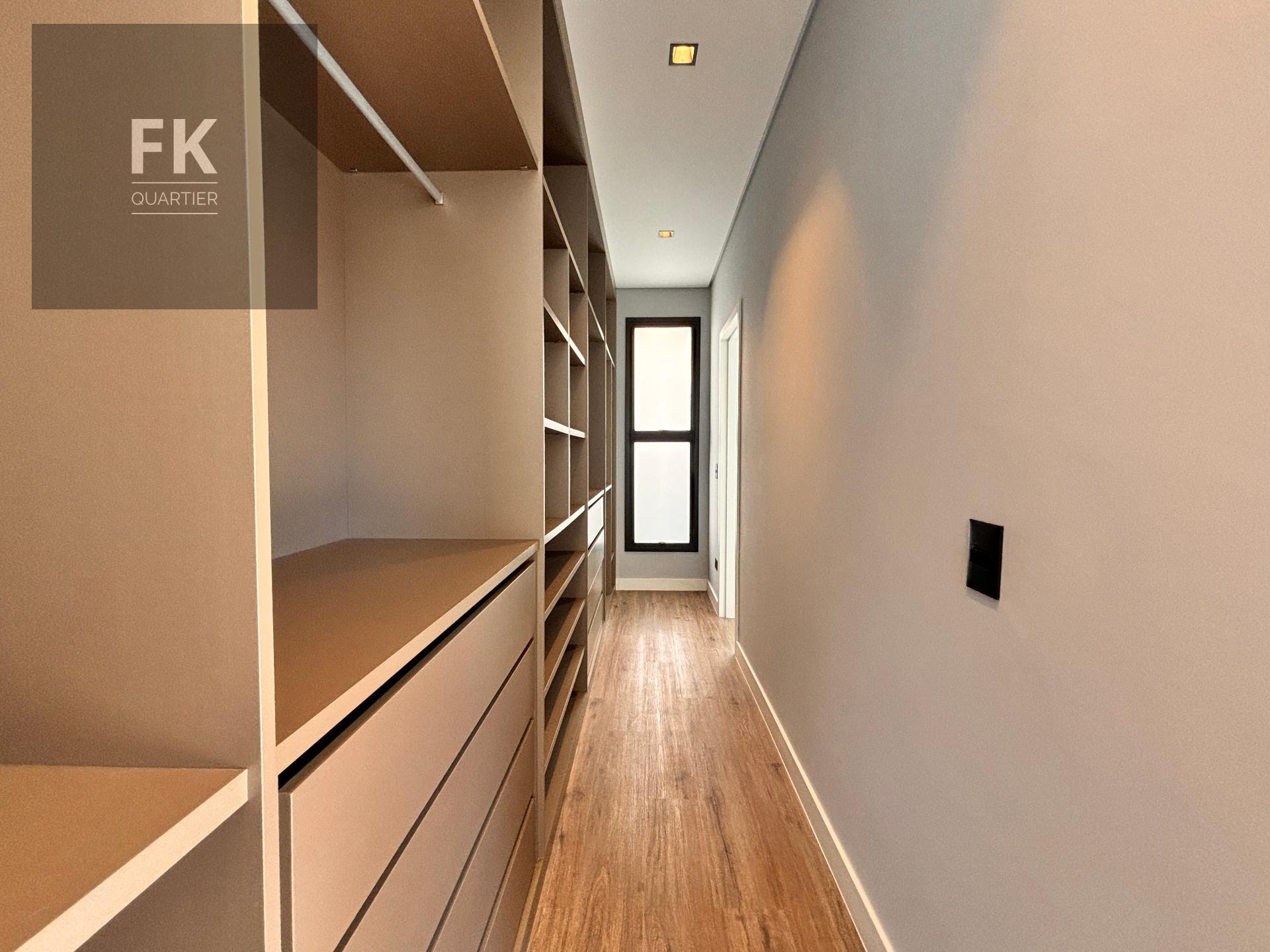 Casa à venda com 4 quartos, 4 suítes, 4 vagas e 370m² no Alphaville, Santana de Parnaíba (SP) — foto 23 de 30