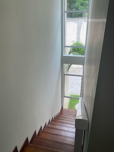 2ec10dc4-4538-4d5d-beac-8a6a7712d7bf.jpg