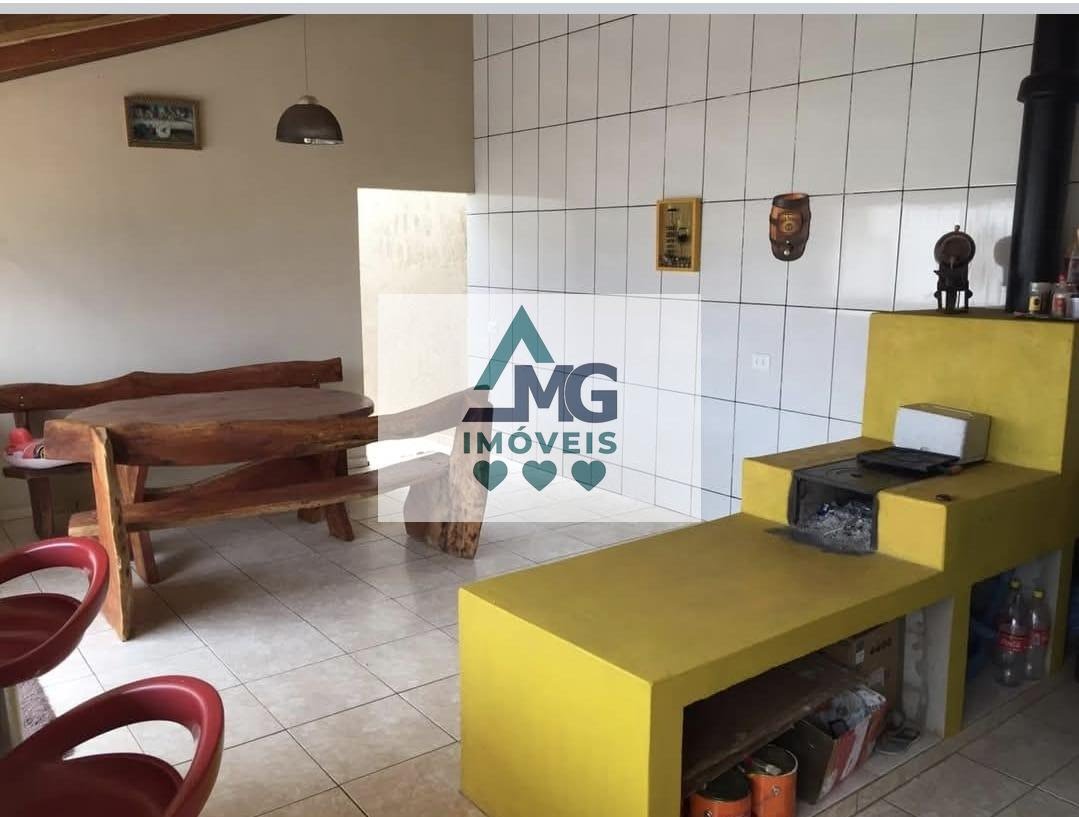 Casa à venda com 3 quartos, 1 suíte, 2 vagas e 500m² no São Conrado, Três Corações (MG) — foto 18 de 19