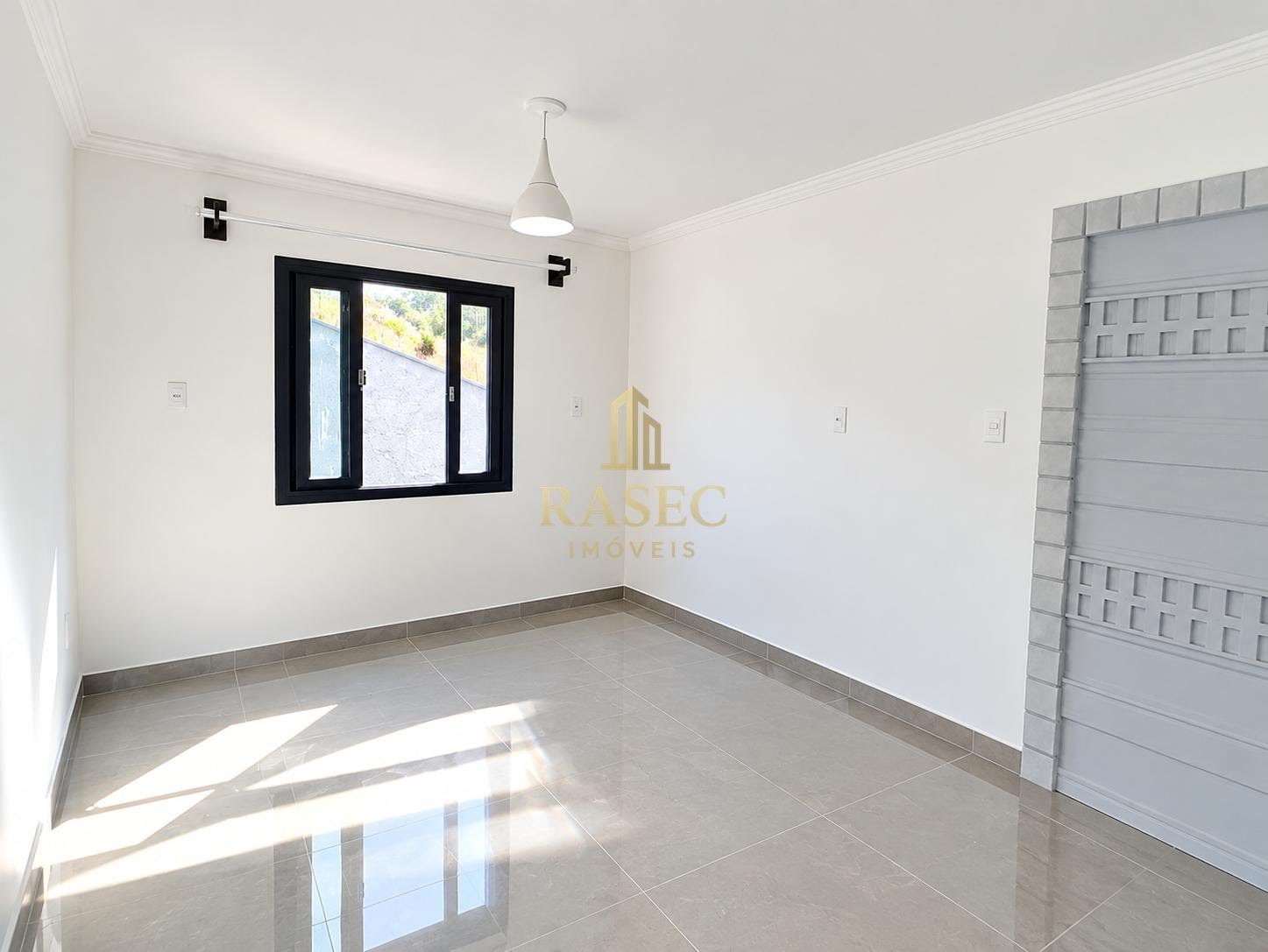 Casa para alugar com 4 quartos, 1 suíte, 2 vagas e 1m² no Primeiro de Maio, Brusque (SC) — foto 14 de 14