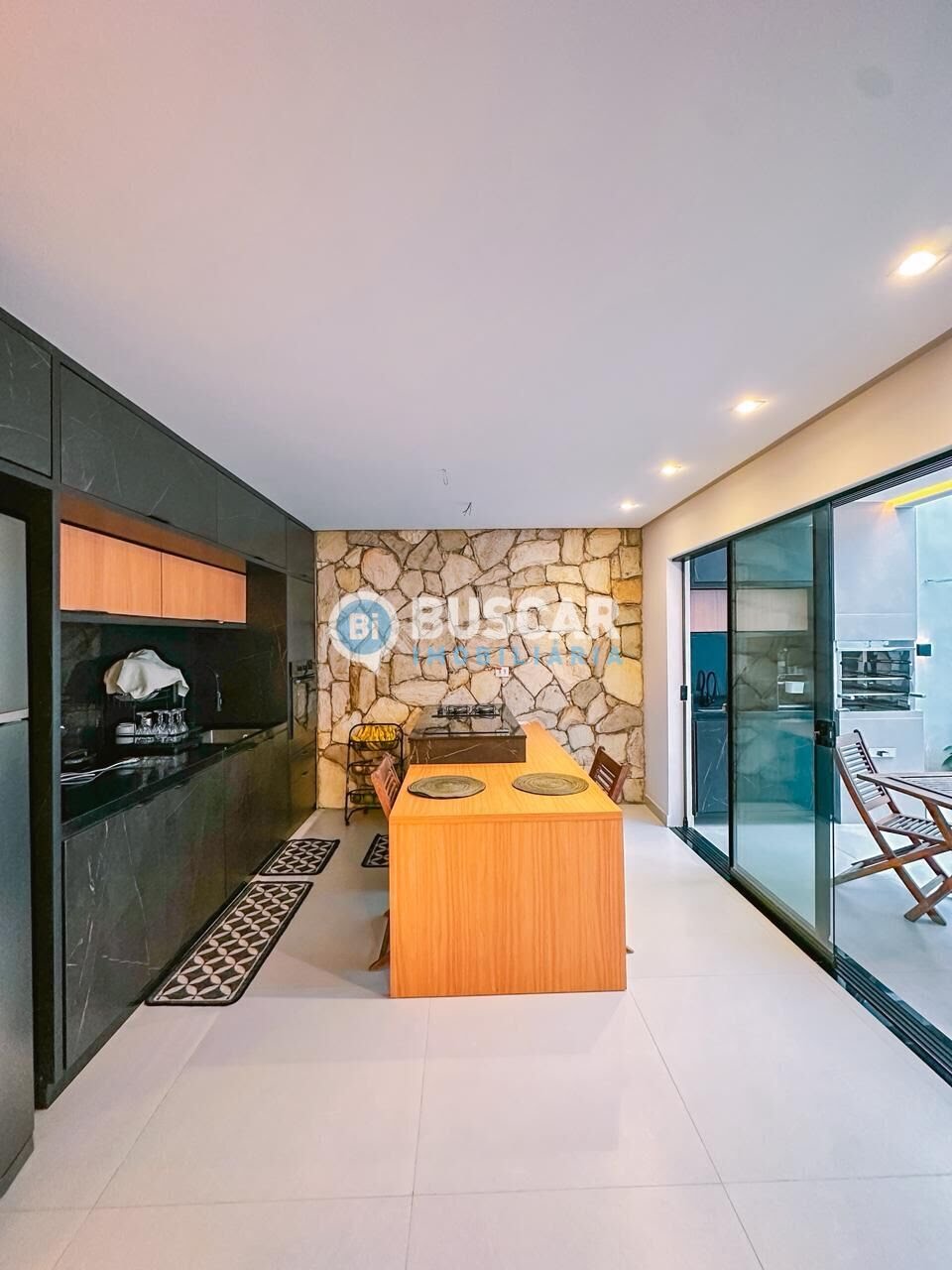 Casa à venda com 3 quartos, 2 suítes, 2 vagas e 267m² no Sim, Feira de Santana (BA) — foto 7 de 21