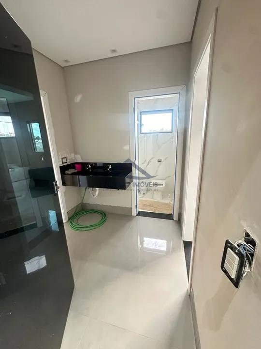 Casa à venda com 4 quartos, 1 suíte, 2 vagas e 210m² no Jardim Arizona, Sete Lagoas (MG) — foto 9 de 20