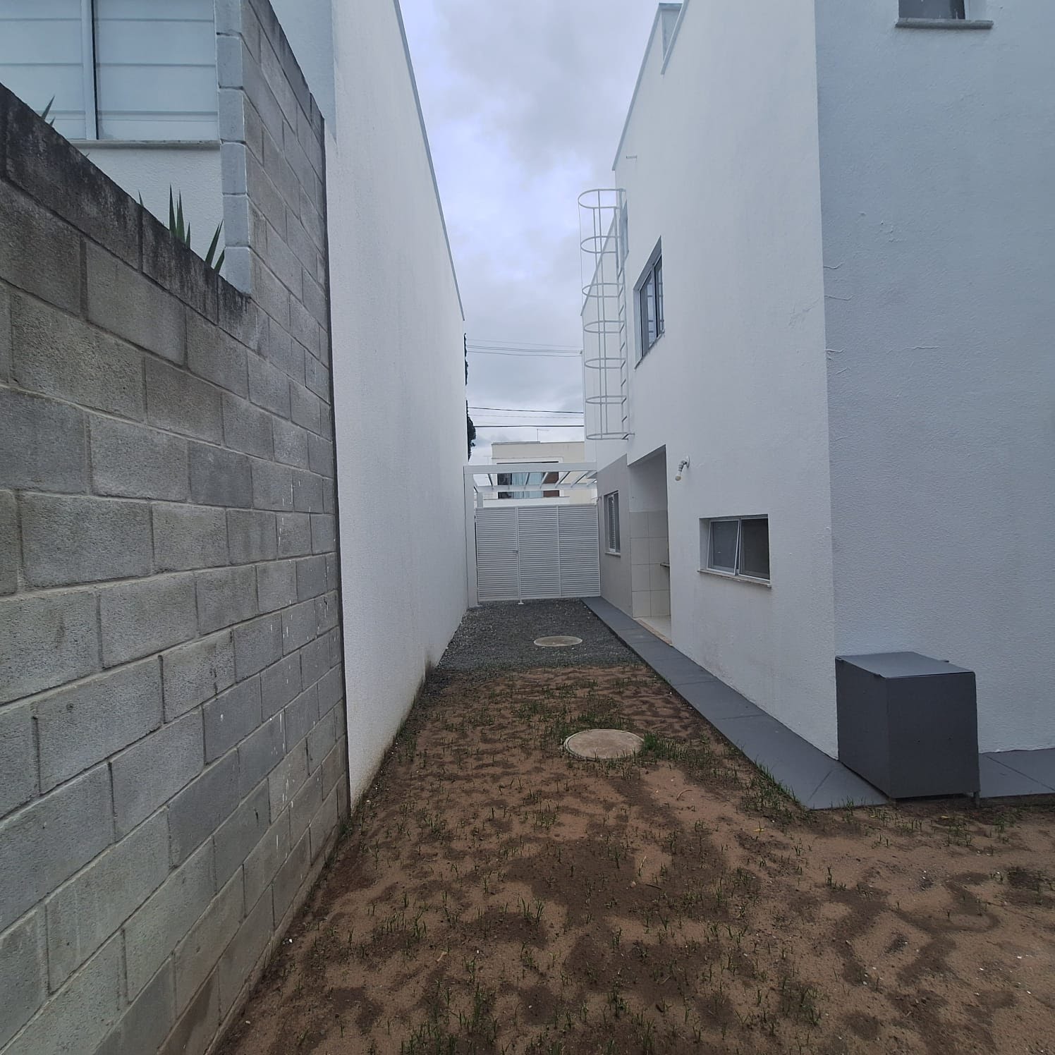 Casa à venda com 3 quartos, 3 suítes, 2 vagas e 120m² no Sim, Feira de Santana (BA) — foto 12 de 21