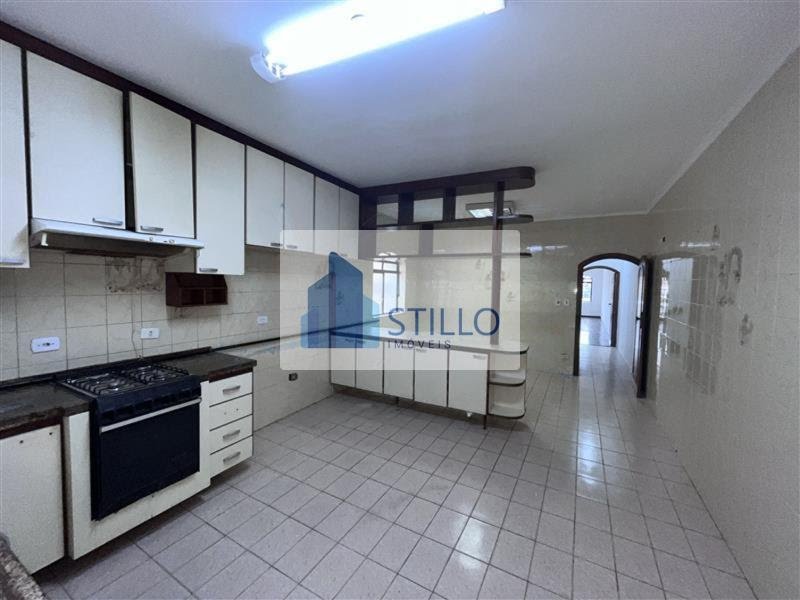 Casa à venda com 4 quartos, 1 suíte, 5 vagas e 180m² no Jardim Textil, São Paulo (SP) — foto 4 de 4