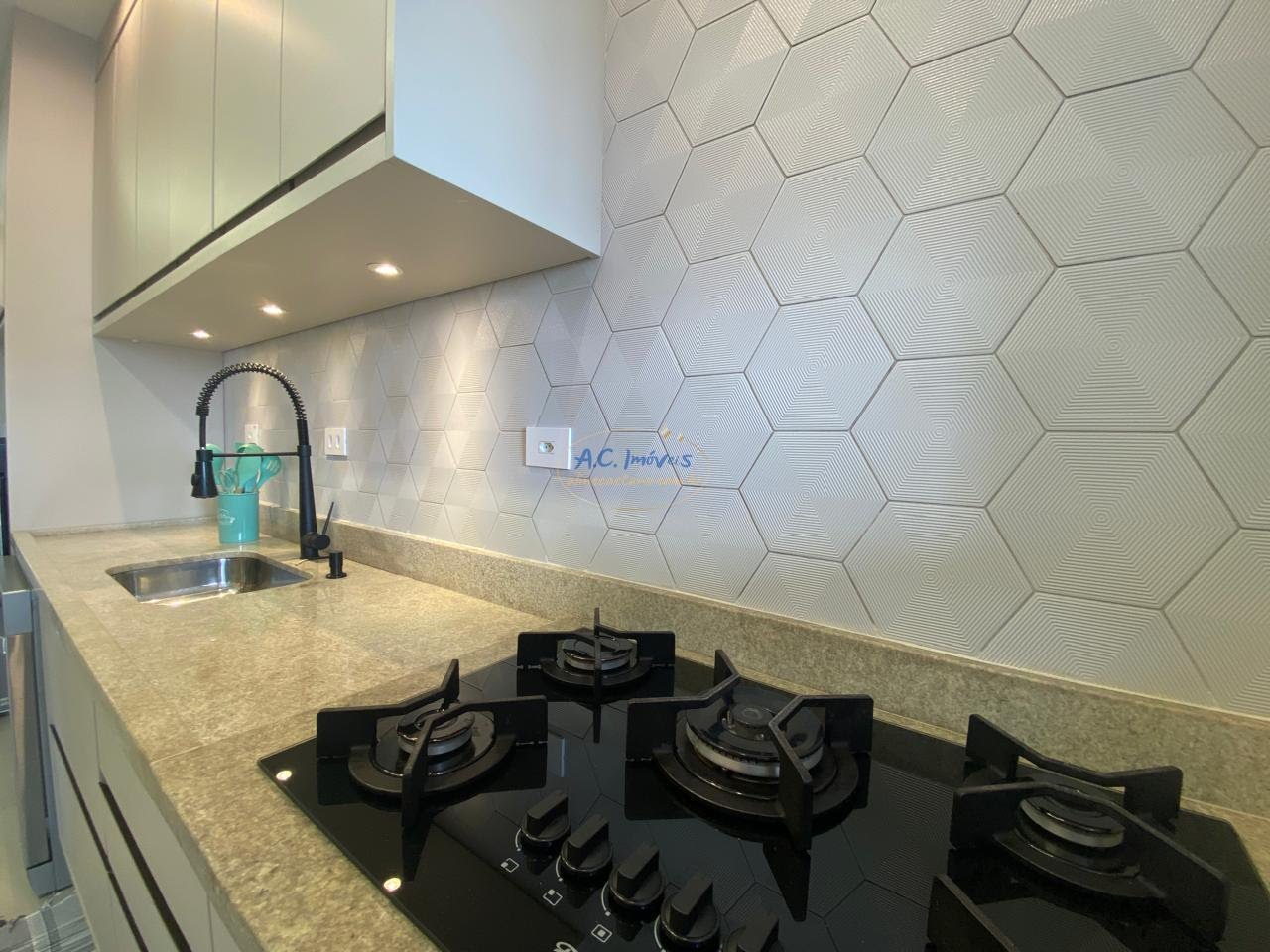 Apartamento à venda com 3 quartos, 3 suítes, 2 vagas e 145m² no Guilhermina, Praia Grande (SP) — foto 14 de 30