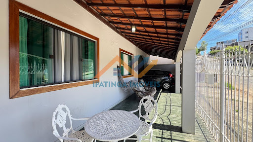 Casa à venda em Veneza, Ipatinga | 3 quartos, suíte, 180m²