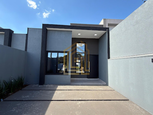 Casa com suite + 1 quarto, com grande sobra de terreno no bairro Veredas  -  Cascavel