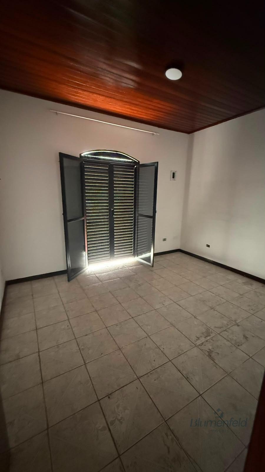 Casa à venda com 3 quartos, 2 banheiros, 3 vagas e 200m² no Center Ville, Arujá (SP) — foto 26 de 28