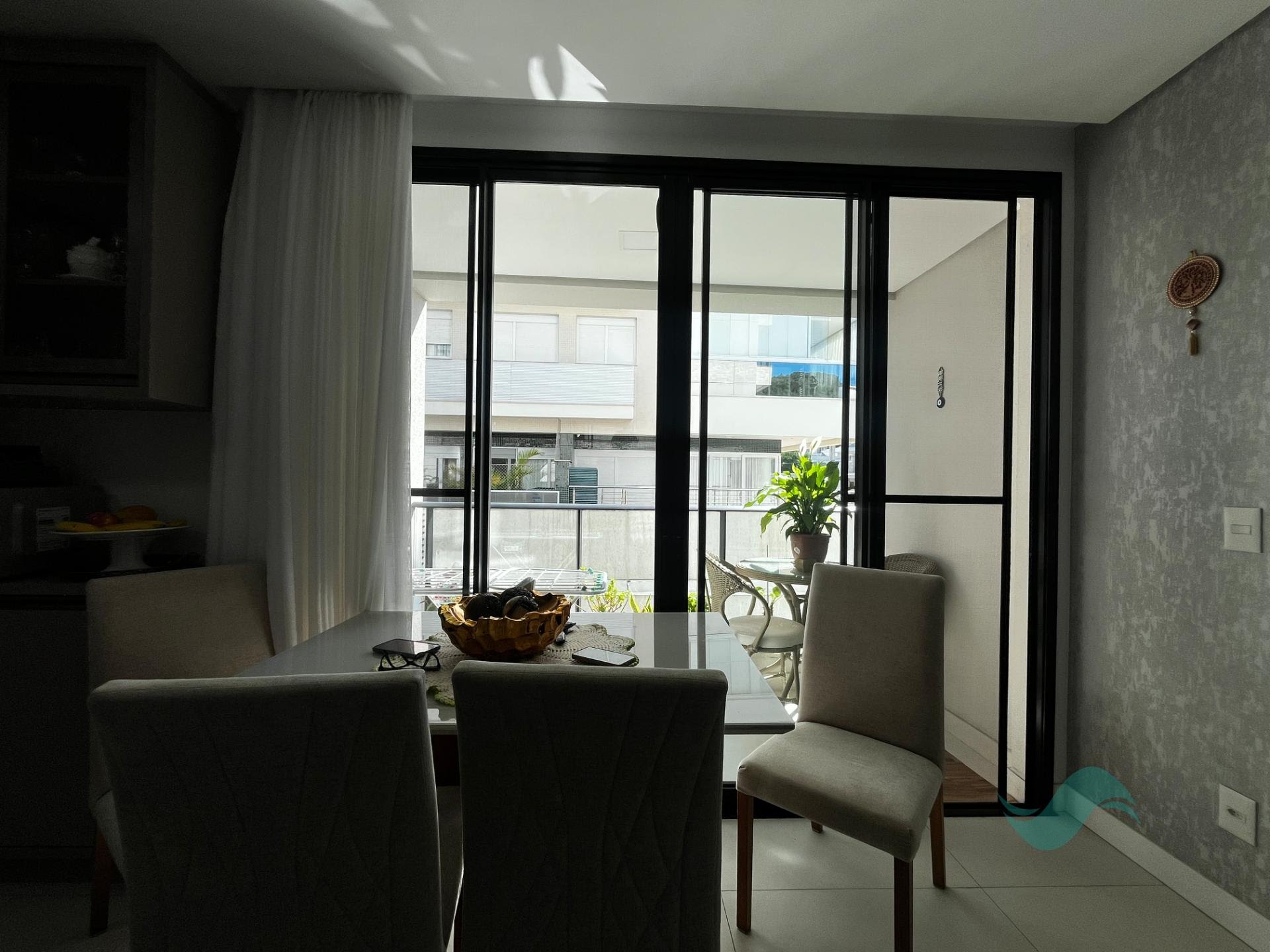 Apartamento à venda com 2 quartos, 1 suíte, 1 vaga e 65m² no Jurerê, Florianópolis (SC) — foto 9 de 17