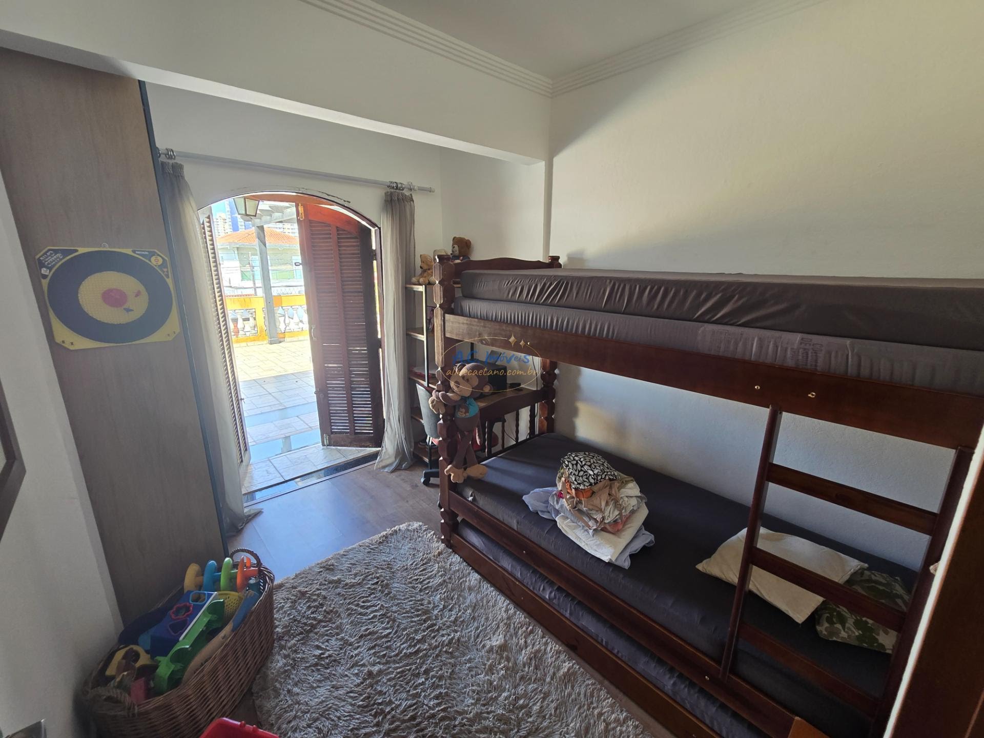Casa à venda com 3 quartos, 1 suíte, 4 vagas e 180m² no Tupi, Praia Grande (SP) — foto 20 de 30
