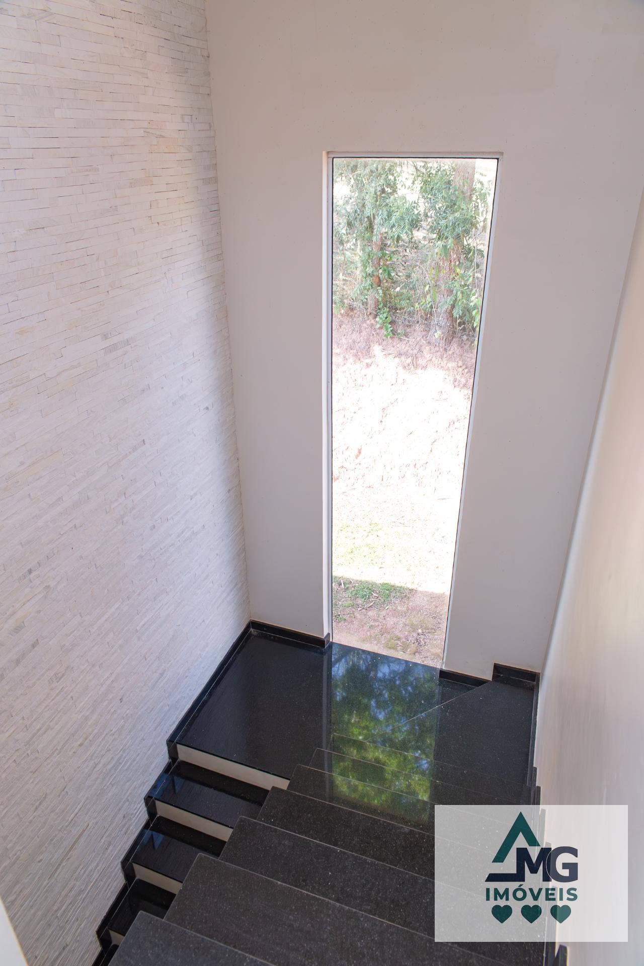 Casa à venda com 5 quartos, 3 suítes e 2000m² no Estância dos Reis, Três Corações (MG) — foto 7 de 29