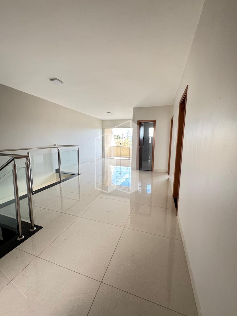 Casa à venda com 4 quartos, 2 suítes, 4 vagas e 260m² no Jardim América, Goiânia (GO) — foto 8 de 21