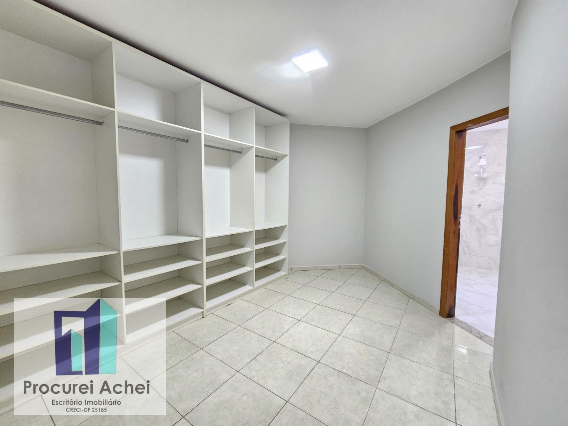 Casa à venda com 5 quartos, 2 suítes, 4 vagas e 300m² no Setor Tradicional (planaltina), Planaltina (DF) — foto 3 de 23