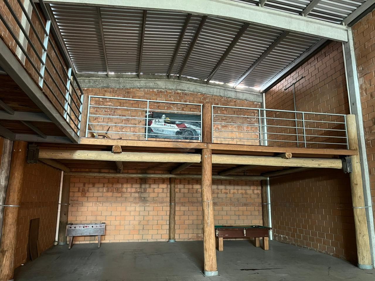 Comercial para alugar com 1 banheiro, 2 vagas e 320m² no Wanel Ville, Sorocaba (SP) — foto 2 de 8