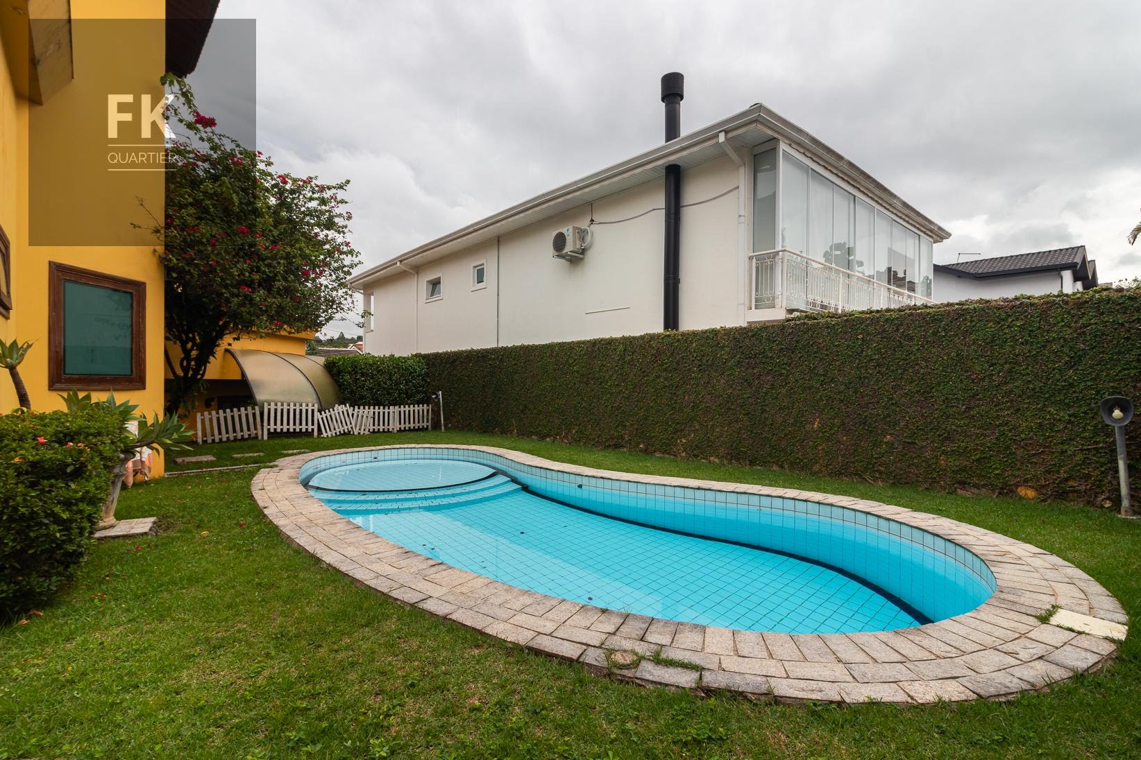 Casa à venda com 5 quartos, 3 suítes, 6 vagas e 445m² no Alphaville, Santana de Parnaíba (SP) — foto 2 de 27
