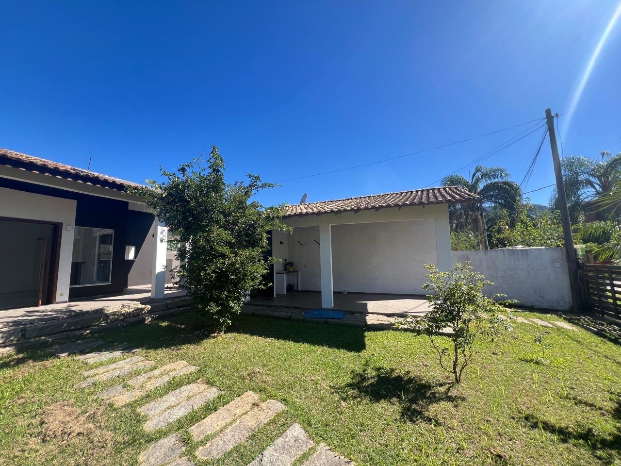 Casa para alugar com 2 quartos, 1 suíte, 3 vagas e 130m² no Vargem Grande, Rio de Janeiro (RJ) — foto 2 de 17