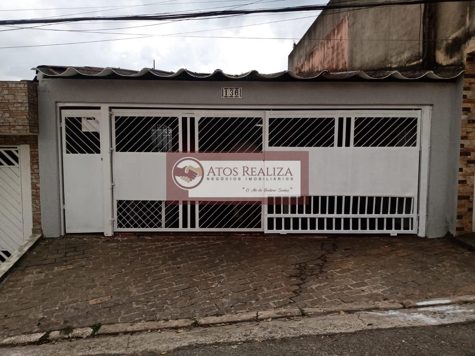 Casa à venda com 4 quartos, 2 banheiros, 2 vagas e 125m² no Jardim Santa Edwiges, São Paulo — foto principal