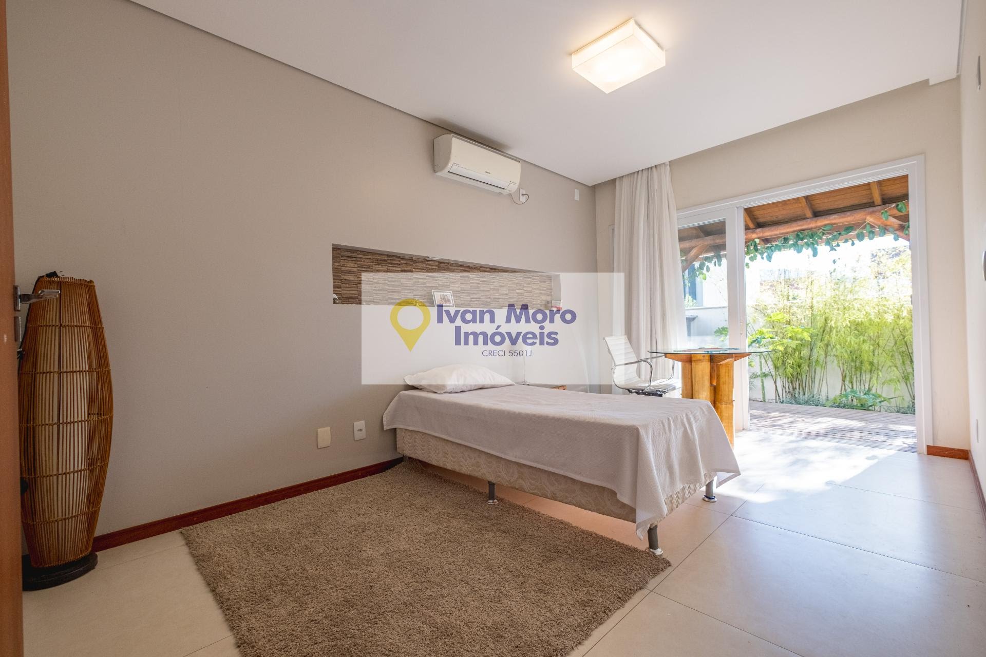 Casa à venda com 4 quartos, 2 suítes, 3 vagas e 450m² no Rio Tavares, Florianópolis (SC) — foto 10 de 23