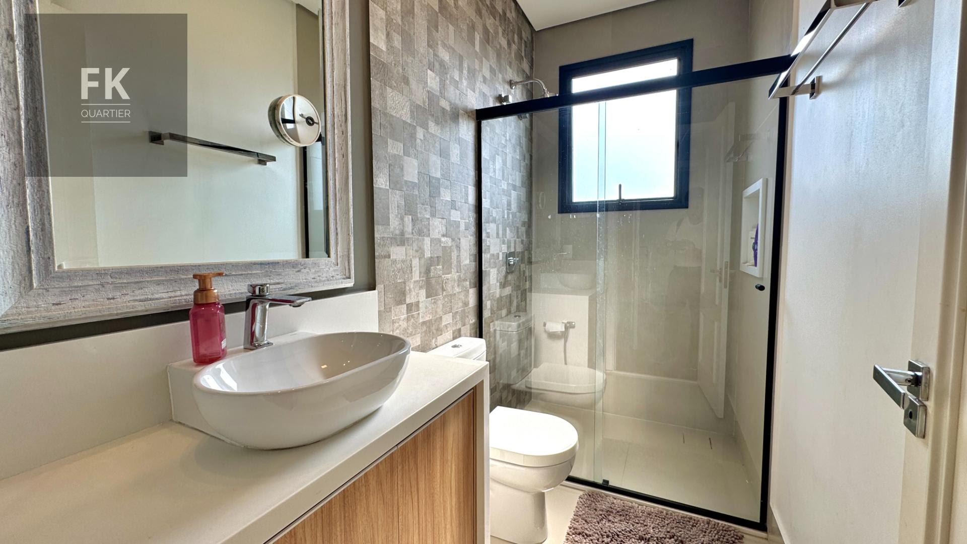 Casa à venda com 4 quartos, 4 suítes, 5 vagas e 322m² no Alphaville, Santana de Parnaíba (SP) — foto 19 de 24