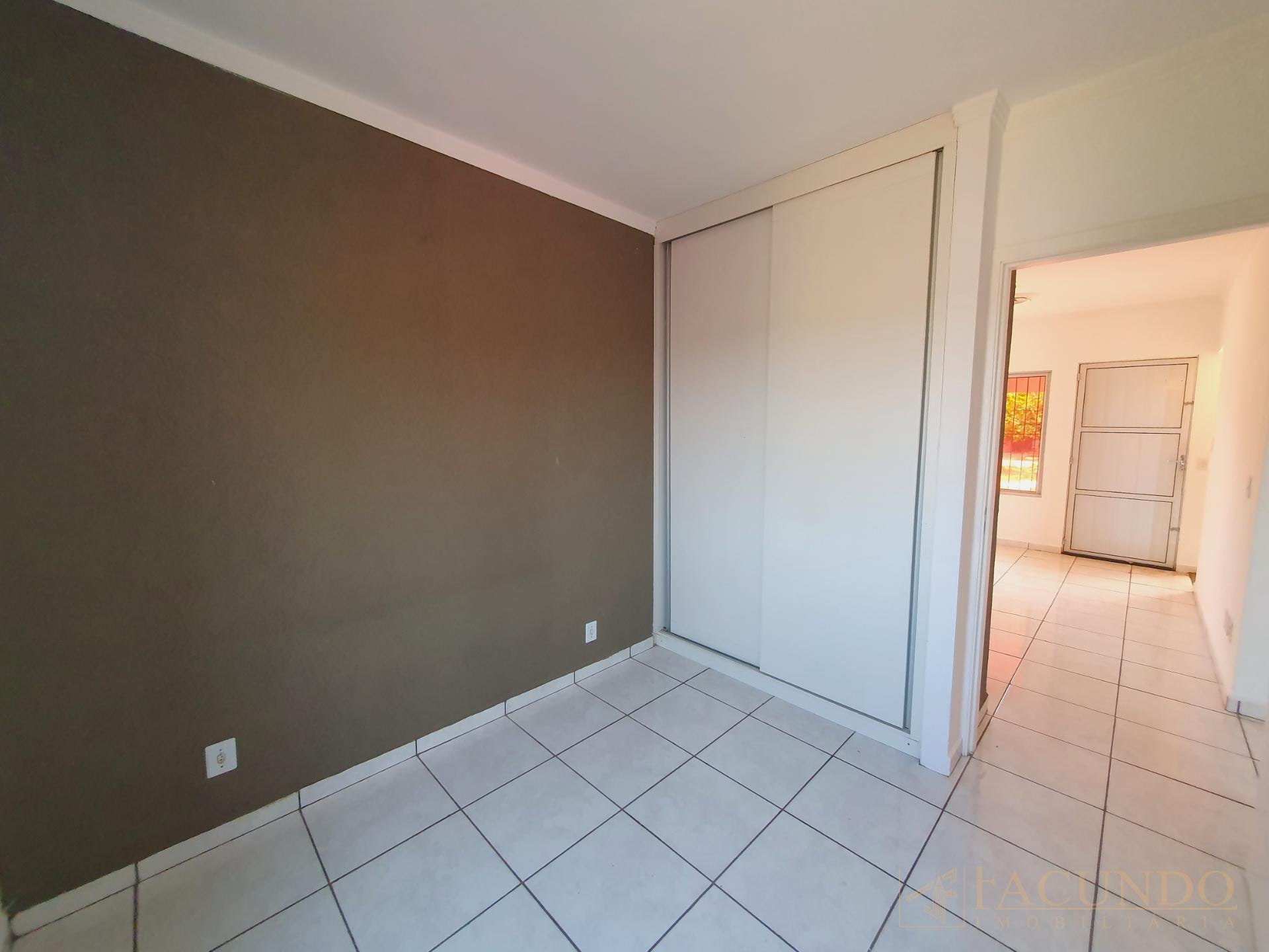 Quarto 01