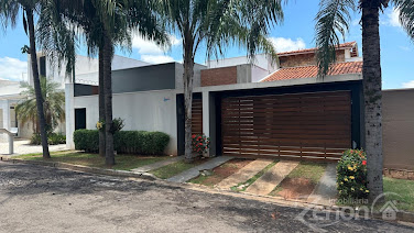 Casa à Venda em Parque das Nações - 3 Dorms, sendo 1 suite 