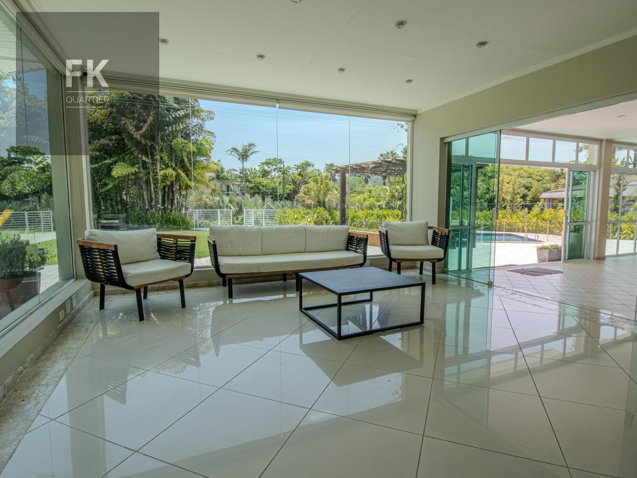 Casa à venda com 6 quartos, 3 suítes, 12 vagas e 691m² no Alphaville, Santana de Parnaíba (SP) — foto 10 de 30