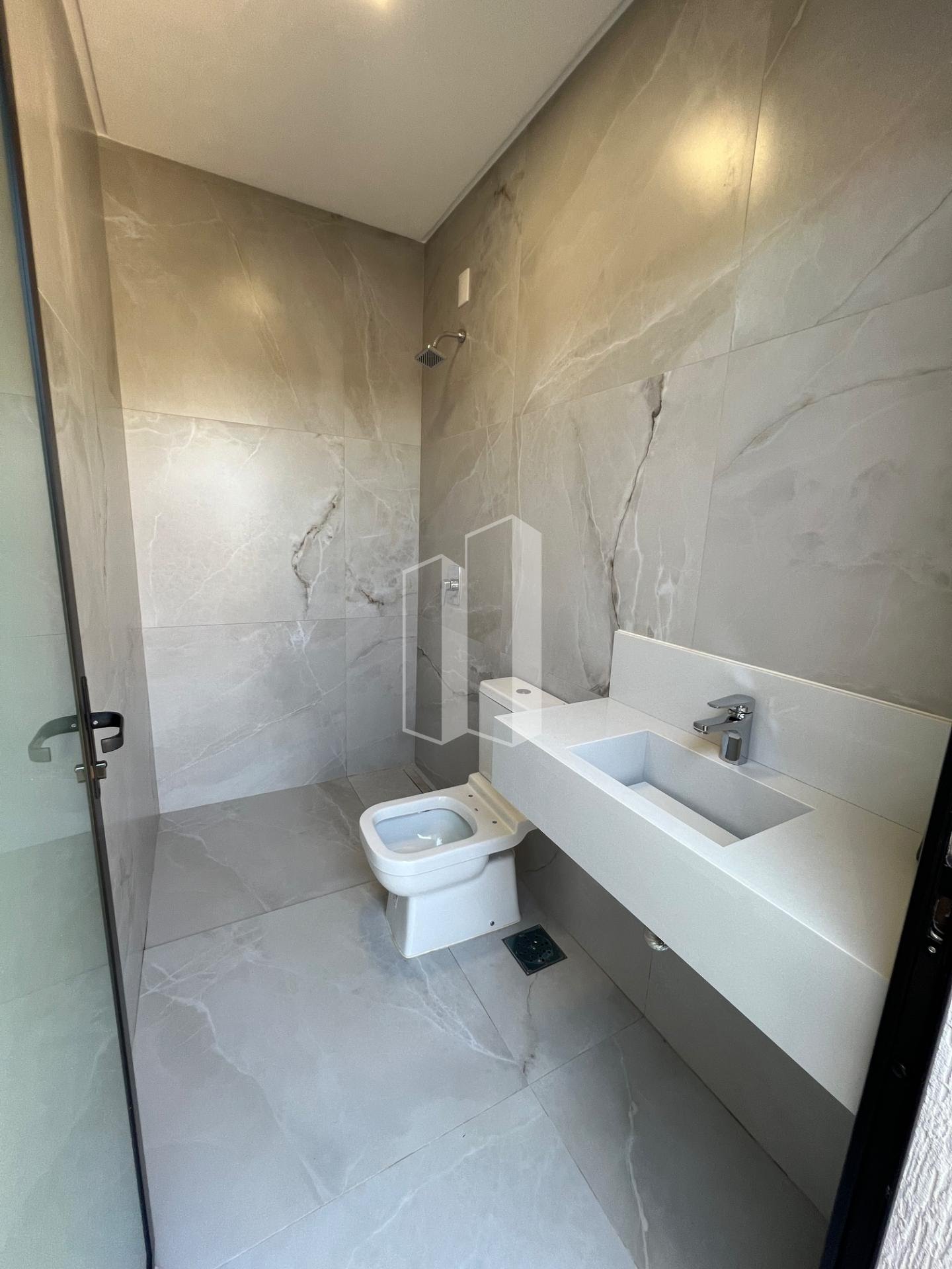 Casa à venda com 4 quartos, 3 suítes, 2 vagas e 246m² no Jardins Capri, Senador Canedo (GO) — foto 13 de 30