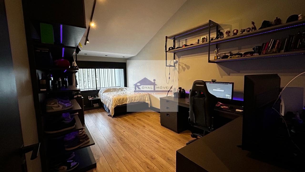 Casa à venda com 4 quartos, 3 suítes, 6 vagas e 550m² no Planalto Paulista, São Paulo (SP) — foto 11 de 27